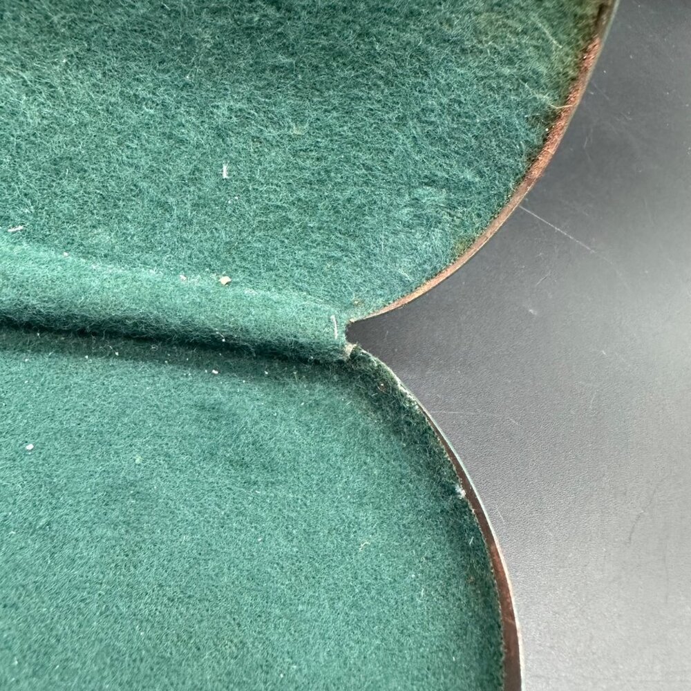 Vintage Green Metal Eyeglass Case Chain Fob Glasses Holder Hard Shell Retro - Picture 8 of 11